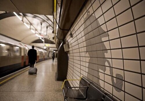 [上海私家调查]情感在线咨询：爱是什么？